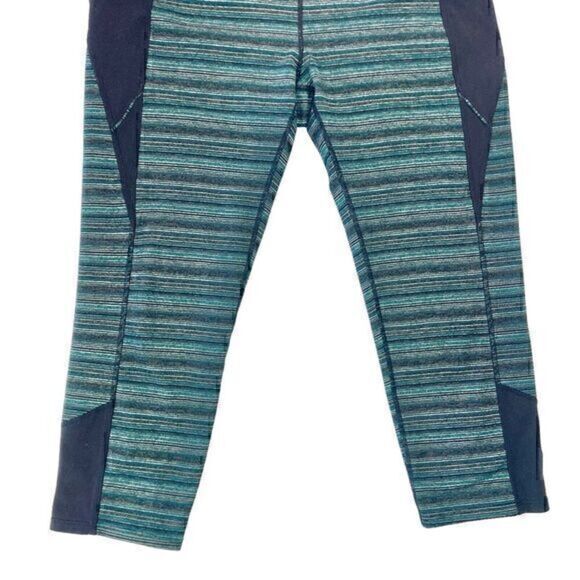 Athleta Chaturang Capri Legging Womens Size Medium Black Green Energy Pull-On - Picture 4 of 11